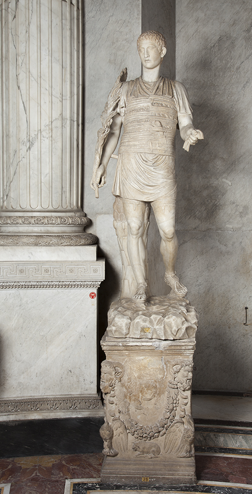 Statua di auriga con testa non pertinente; marmo; la testa: metà I sec. d.C. da originale della metà V sec. a.C.; Musei Vaticani; Museo Pio-Clementino; Sala della Biga; Inv. 2344